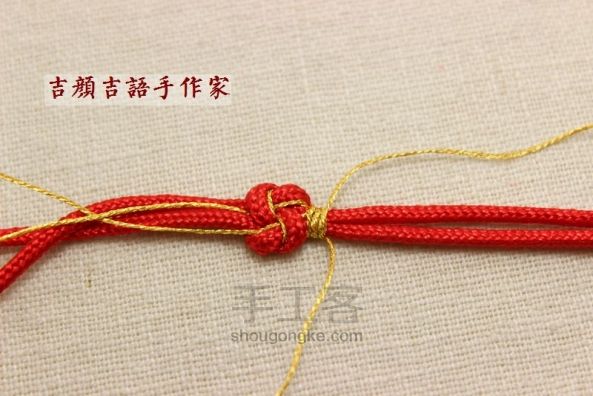 【编绳】亲子红手绳“幸福花开”可穿纯金路路通小吊坠 第2步