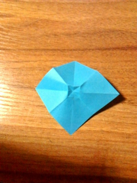超级简单的蝴蝶结折纸装饰 第10步
