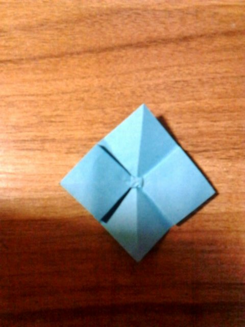 超级简单的蝴蝶结折纸装饰 第14步