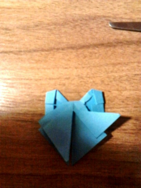 超级简单的蝴蝶结折纸装饰 第24步