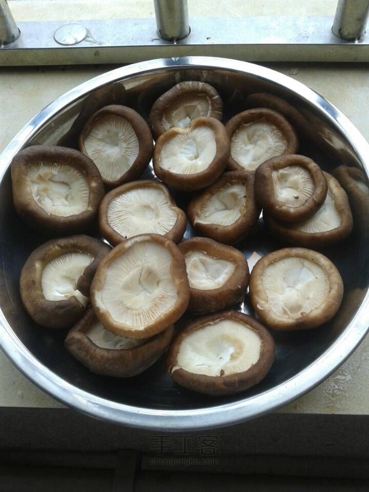 煎酿香菇丸子 第2步