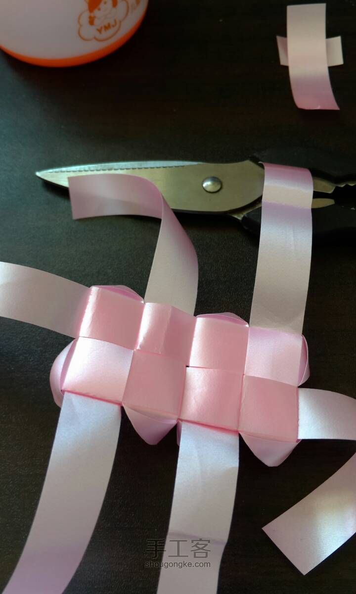 彩带编织———粉红色的爱心 第14步
