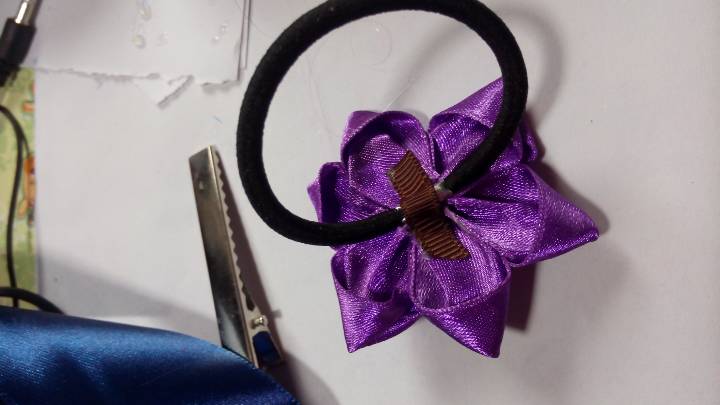 紫色珍珠花瓣发圈～美美哒 第13步