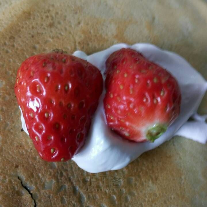 【破寒】草莓班戟（无需烤箱） 第6步
