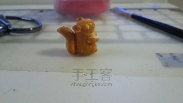 松鼠 轻粘土制作教程 第5步