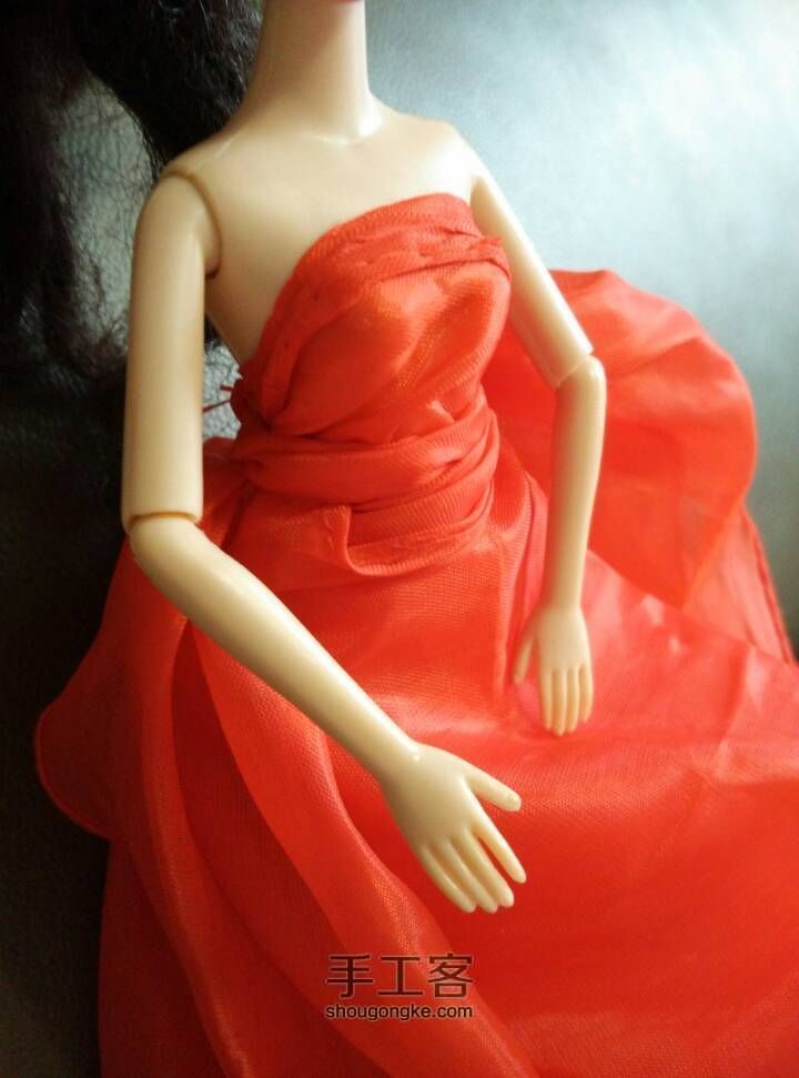 【低成本】旧红领巾改造长拖尾娃纱裙~ 第3步