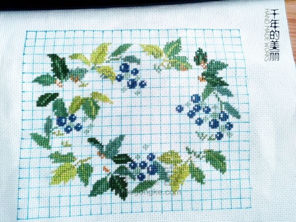 【原创】青木和子的黑莓花环十字绣制作的IPAD包包 第4步