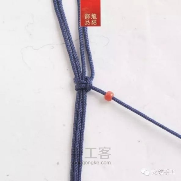 【趣味DIY】斜卷结仿珊瑚编织手链 第4步