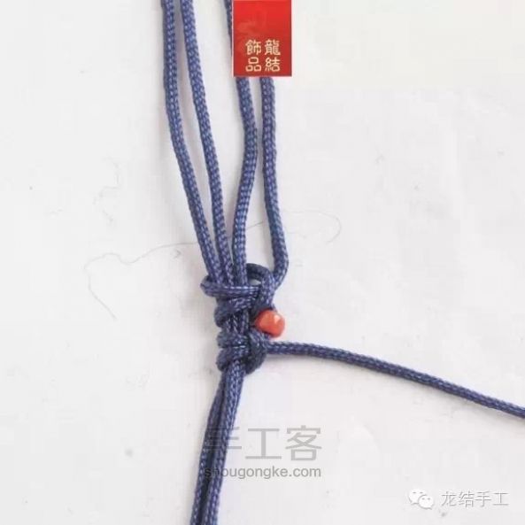 【趣味DIY】斜卷结仿珊瑚编织手链 第8步