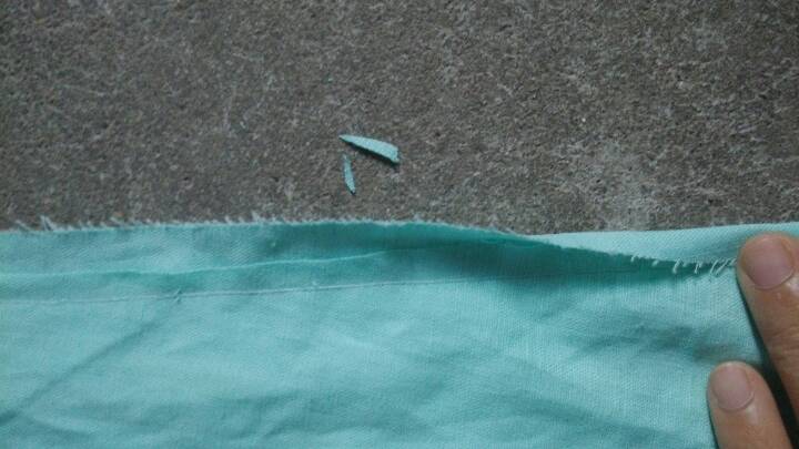 宝宝湖蓝色荷叶边亚麻连衣裙 第11步