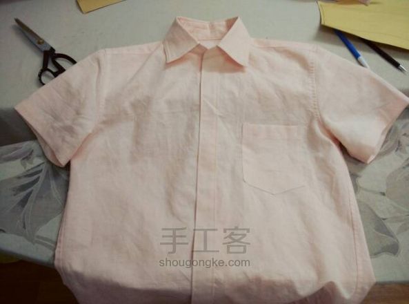 虾粉色男士亚麻衬衫制作方法 第1步