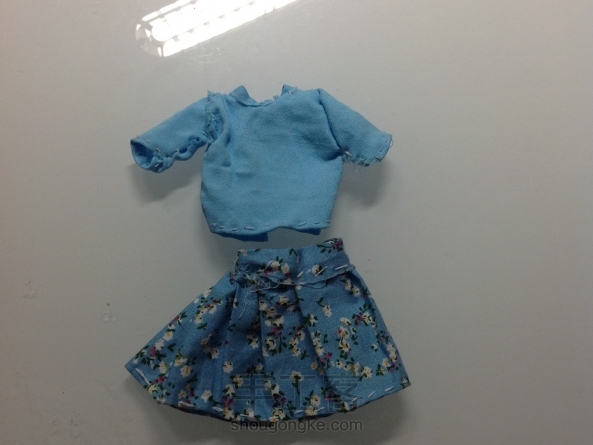 [娃衣]T恤和百摺裙的套裝〜兩件都是手縫的〜^_^ 第2张