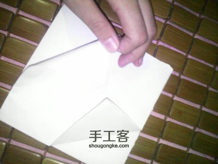 超简洁纸折花瓶 第3步