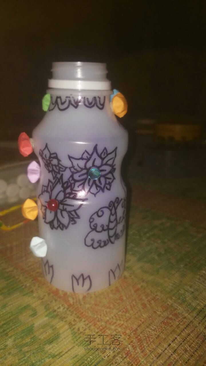 我的创意画花瓶 第1步