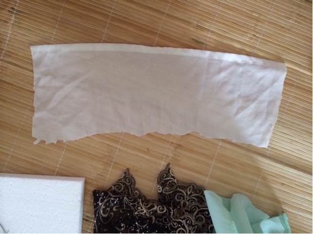 【娃衣】六分娃娃黑色蕾丝抹胸裙 第4步