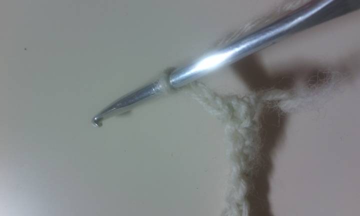 钩织蕾丝菠萝花 第4步