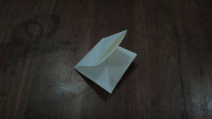简单折纸百合 第4步