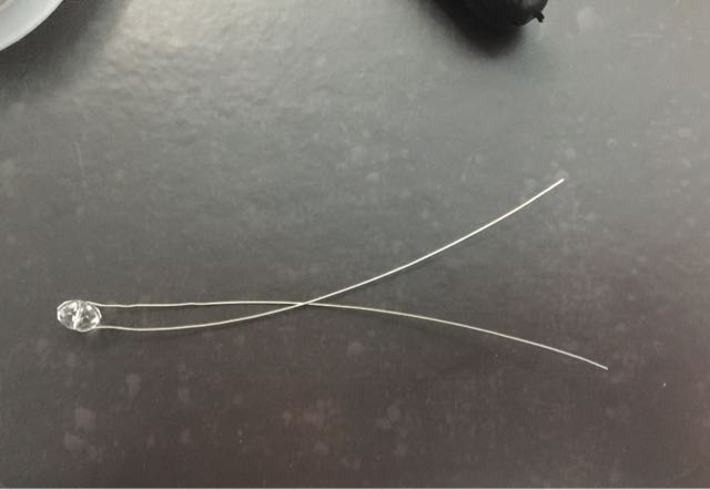 简约风格的婚礼胸花 第4步