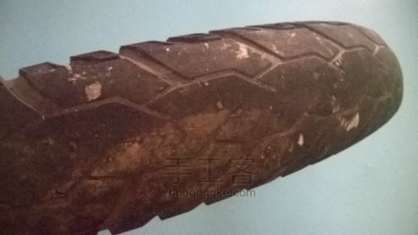 废旧轮胎的妙用 DIY小桌子 可移动式 第2步