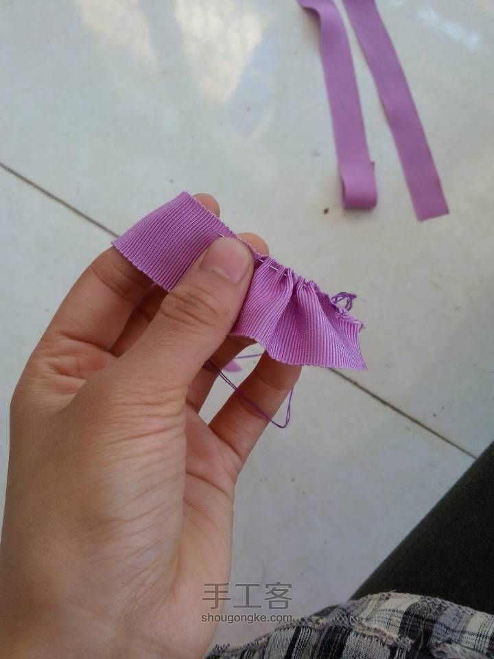 温馨浪漫的紫色小花 第3步