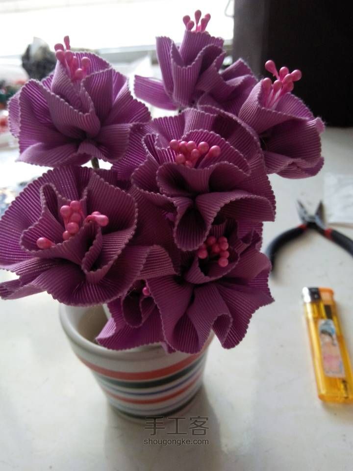 温馨浪漫的紫色小花 第10步
