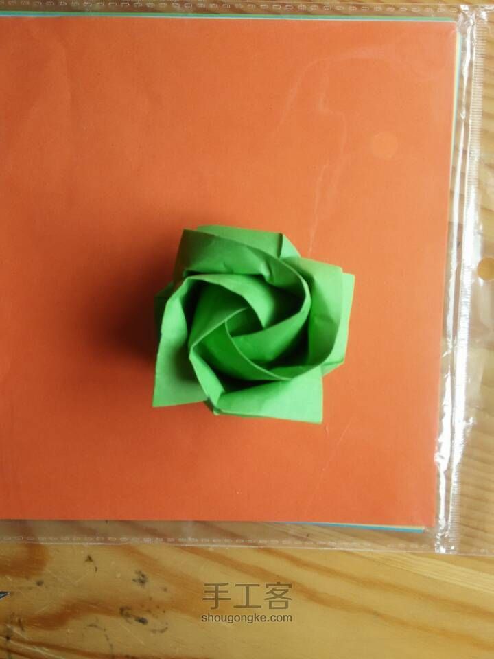 简易纸玫瑰花折法 第28步