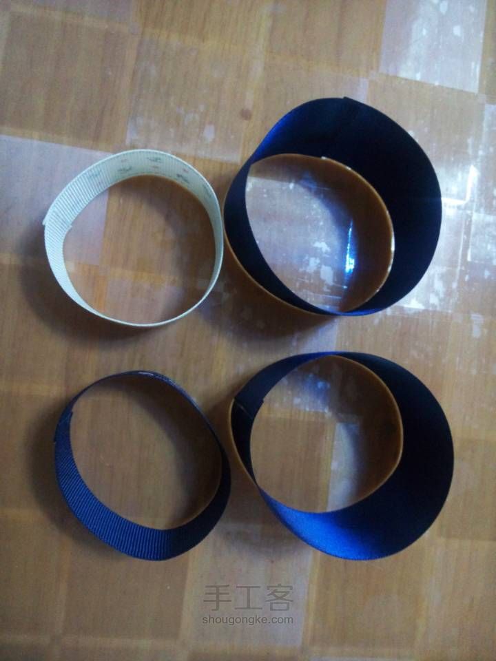 海军风蝴蝶结皮圈 第2步