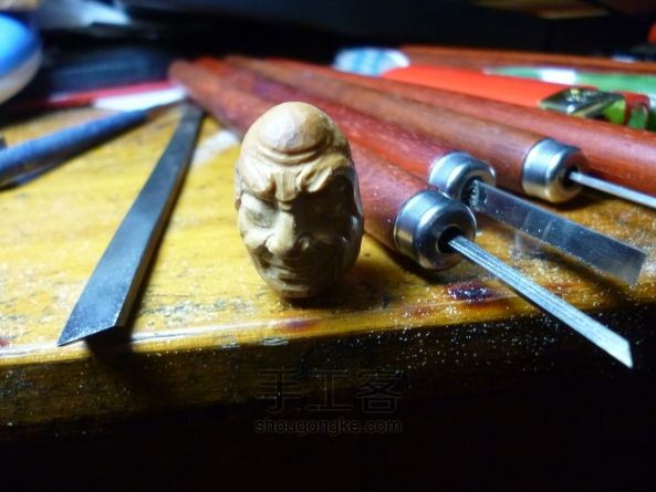 传统手工雕刻橄榄核【罗汉头】教程（李润岩原创） 第13步