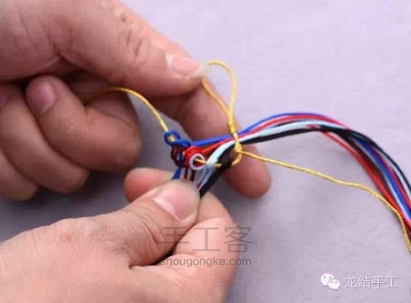 【趣味DIY】藏式五彩转经筒手工编织教程 第6步