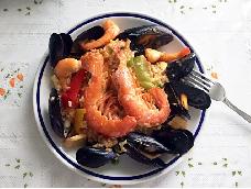 paella是西班牙的一种海鲜饭。