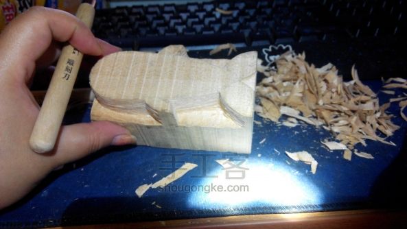 门外娘的新手木雕鲸鱼 第2步