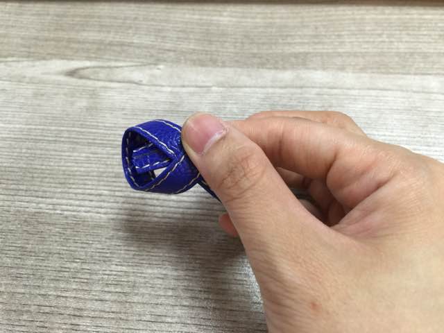 超级百搭的淑女皮质鸭嘴夹 第4步