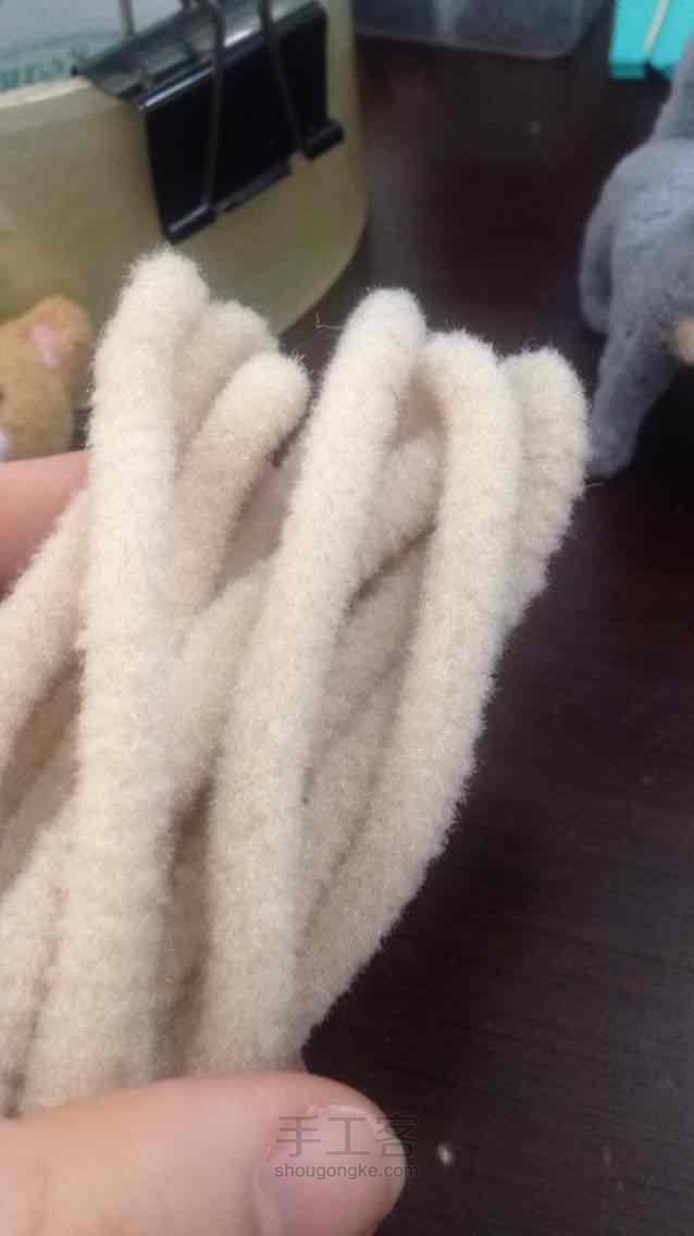 羊毛毡扭棒小猫咪教程 第2步