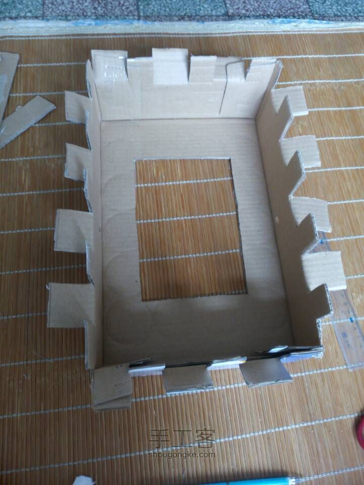 纸盒织围巾 第6步