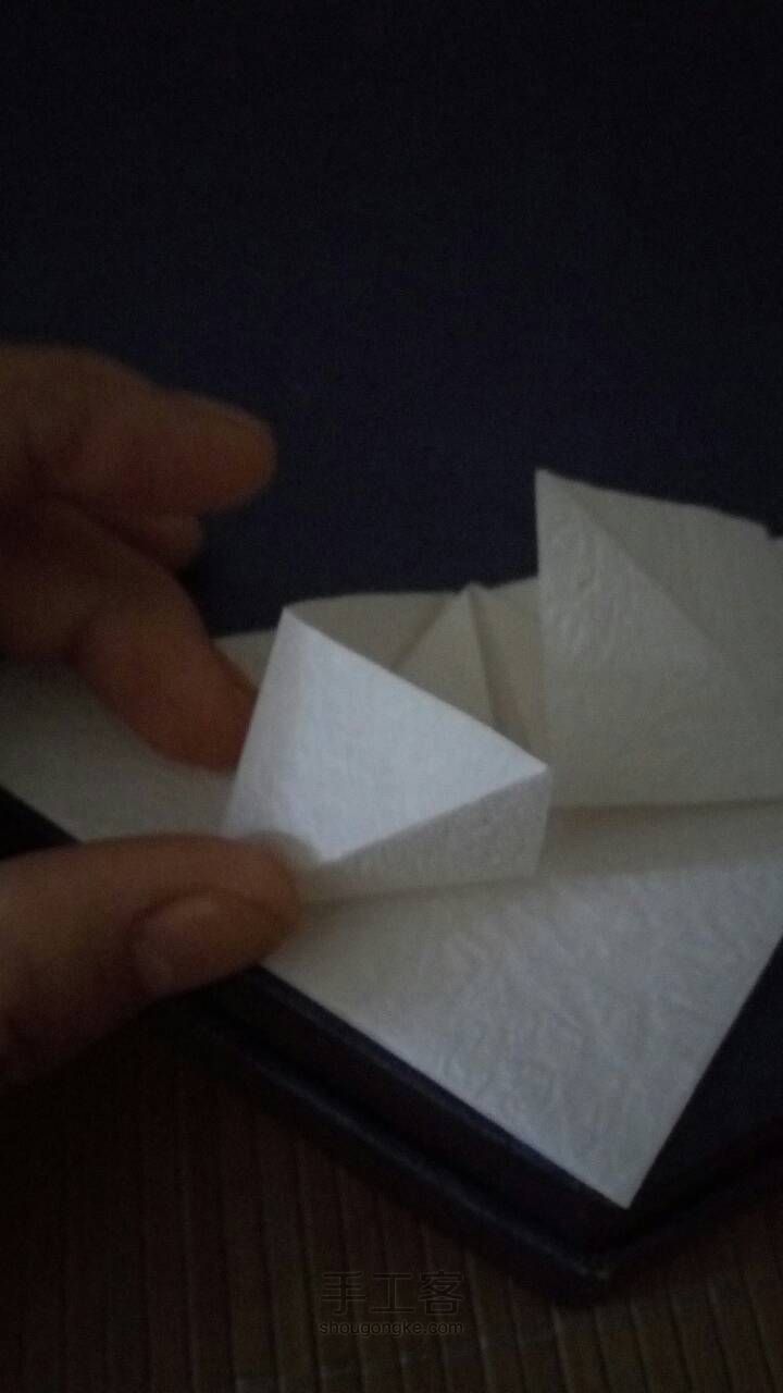 很简单的折纸玫瑰， 第8步