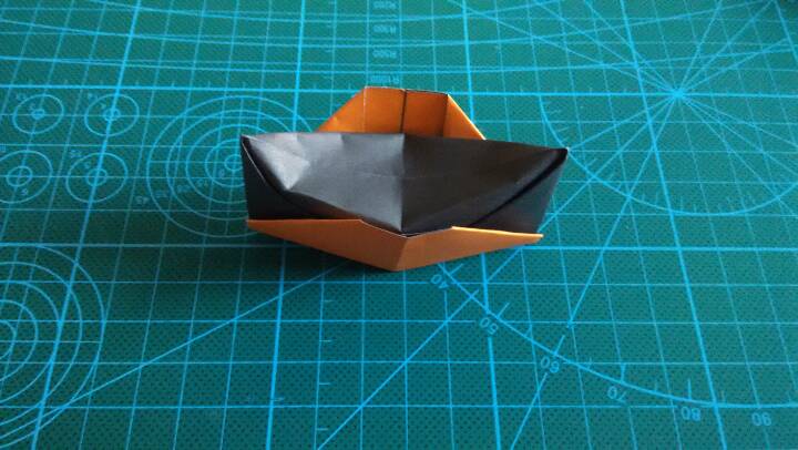 可玩可用的折纸之蛋托 第14步