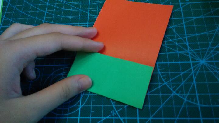 可玩可用的折纸之筷子架 第3步