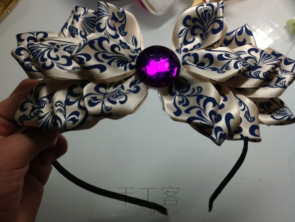 華麗的緞帶花髮箍〜〜用青花瓷緞帶製作而成〜美美的〜〜^_^