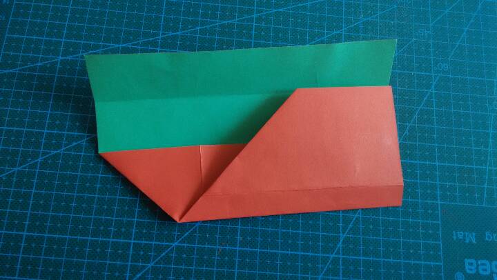可玩可用的折纸之卡片夹(可放两张卡) 第5步