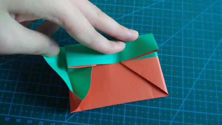 可玩可用的折纸之卡片夹(可放两张卡) 第9步