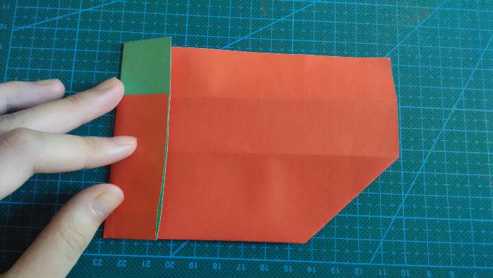 可玩可用的折纸之卡片夹(可放两张卡) 第6步