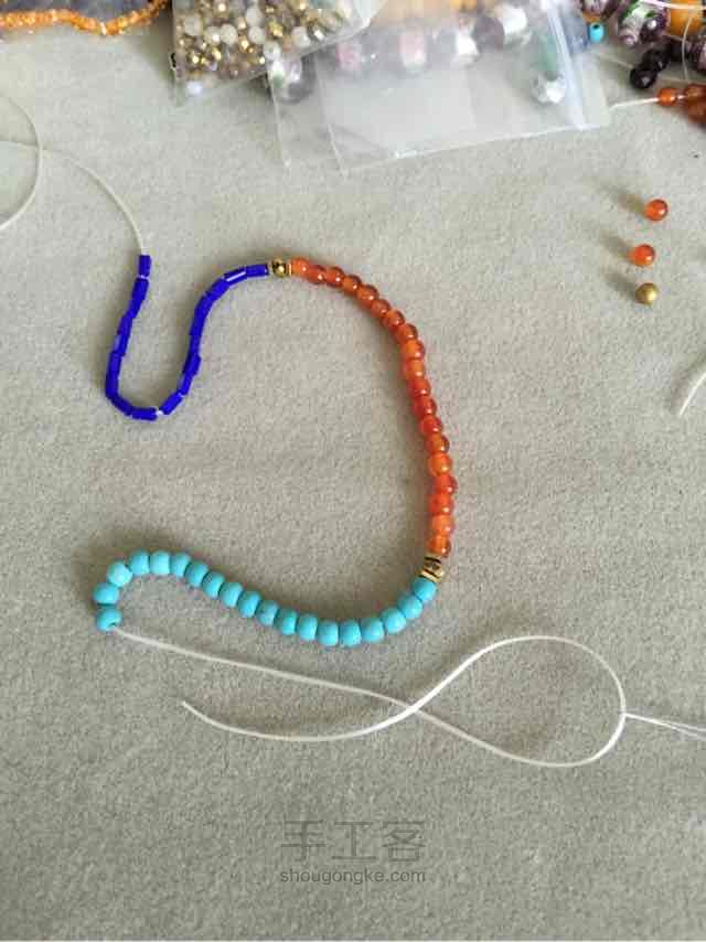 波西米亚风情手链项链两用款DIY教程 第2步