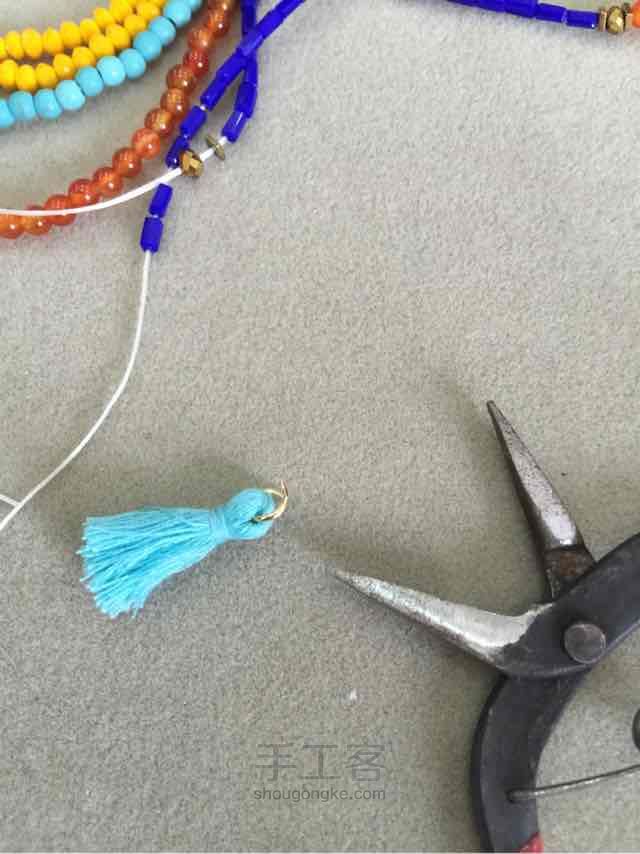 波西米亚风情手链项链两用款DIY教程 第4步
