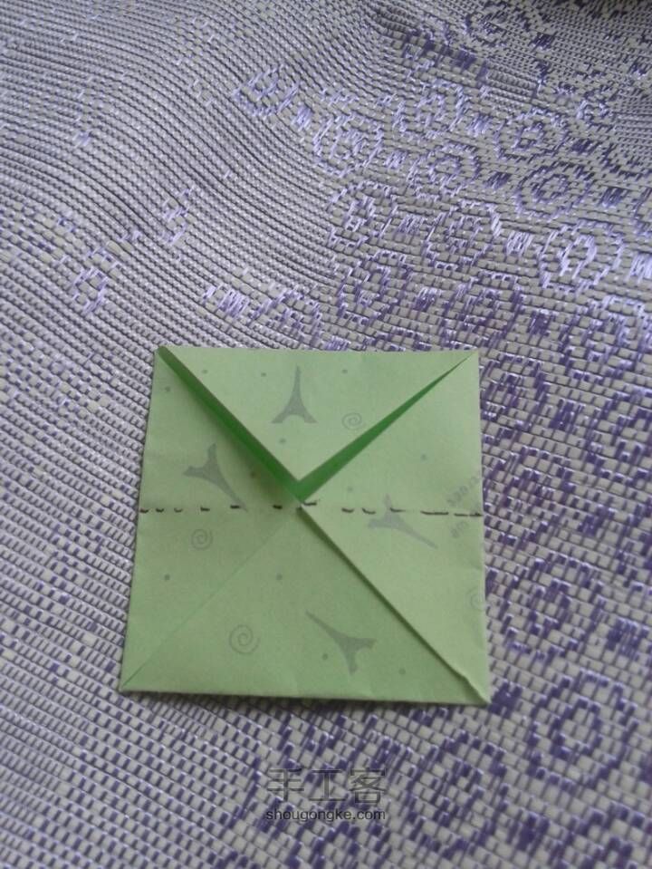 折纸 盒子 第3步