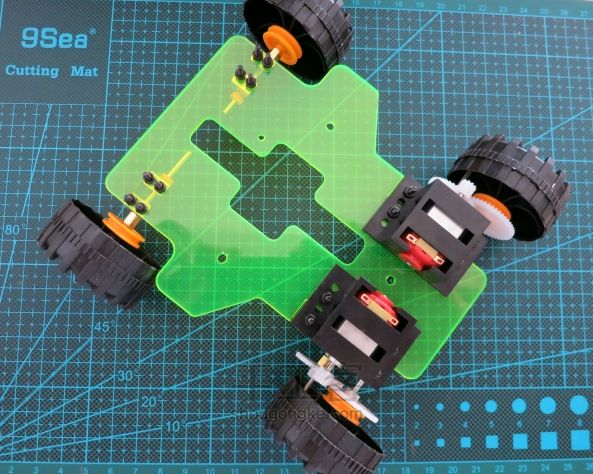 双电机四通遥控车 （千水星  DIY模型材料） 第8步