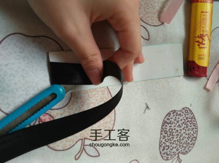 丝带蝴蝶结皮筋 第3步