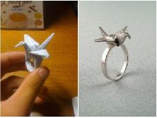 相信大家都对千纸鹤有一定的了解，很多人也能熟练折出来，那千纸鹤戒指折过吗，来学学吧，有一点难度哦！