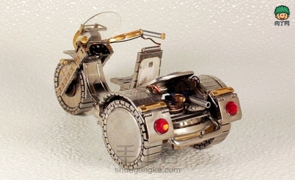 用旧手表制作的超酷摩托车！！！（转载：http://www.rouding.com/bianfeiweibao/82102.html）