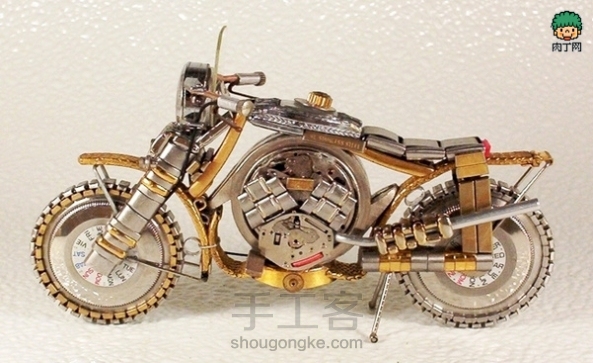 用旧手表制作的超酷摩托车！！！（转载：http://www.rouding.com/bianfeiweibao/82102.html） 第3张