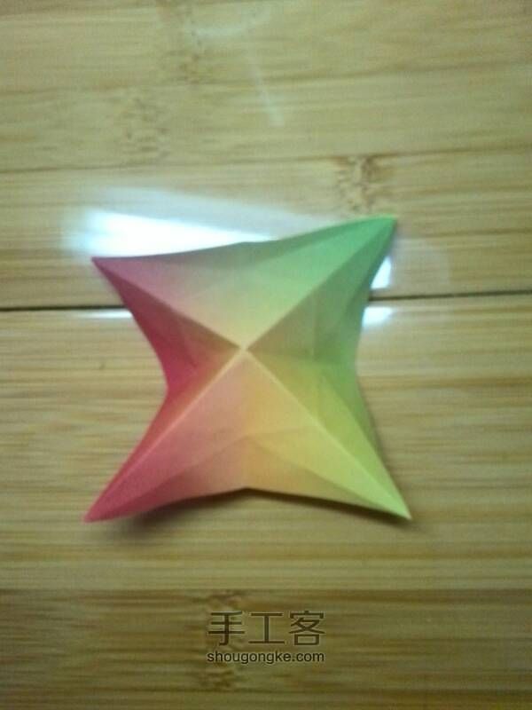 一张纸的世界：四叶草 第4步